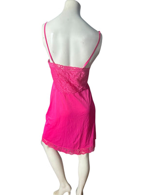 Vintage 60's hot pink slip 34 M Vanity Fair