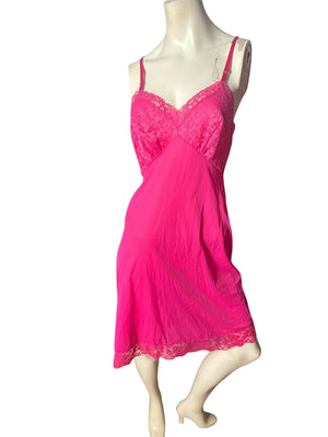 Vintage 60's hot pink slip 34 M Vanity Fair