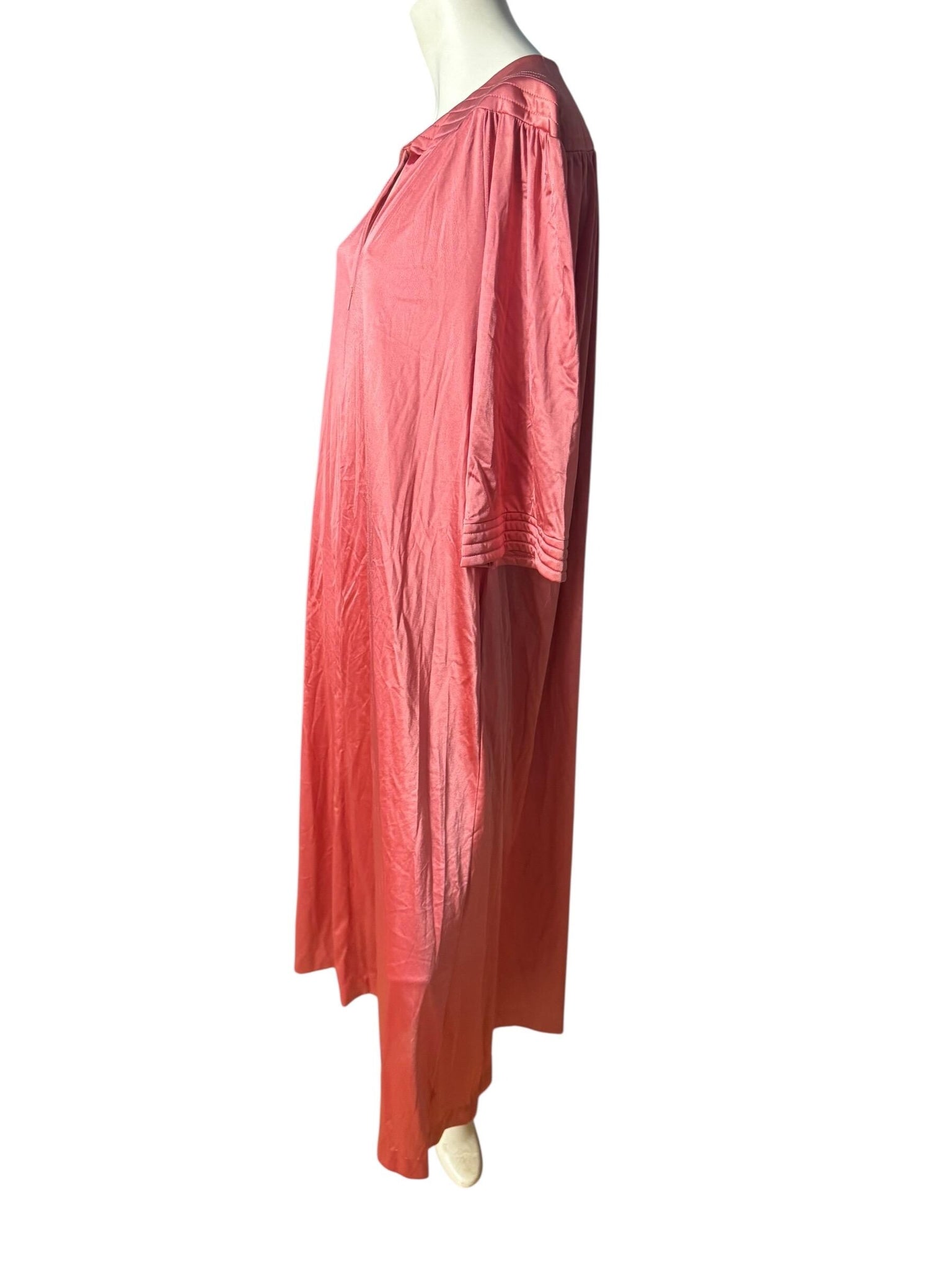 Vintage 70's rose lounge dress robe M Vanity Fair petite