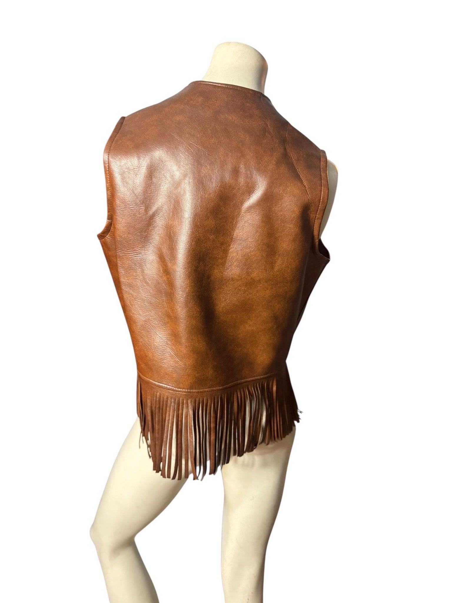 Vintage 1970’s faux leather fringe vest M Lamplighter