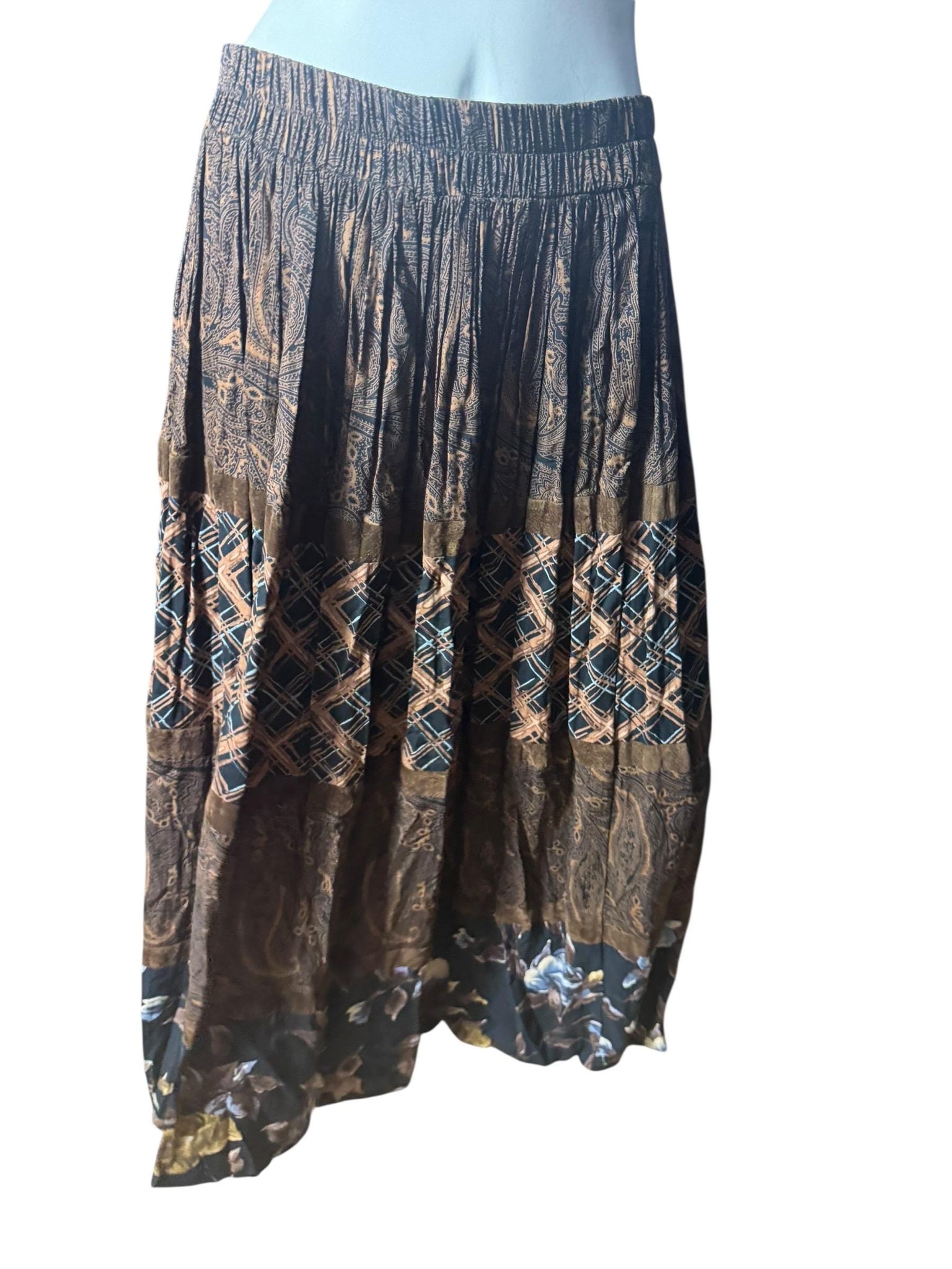 Vintage Stonebridge full circle skirt L rayon India