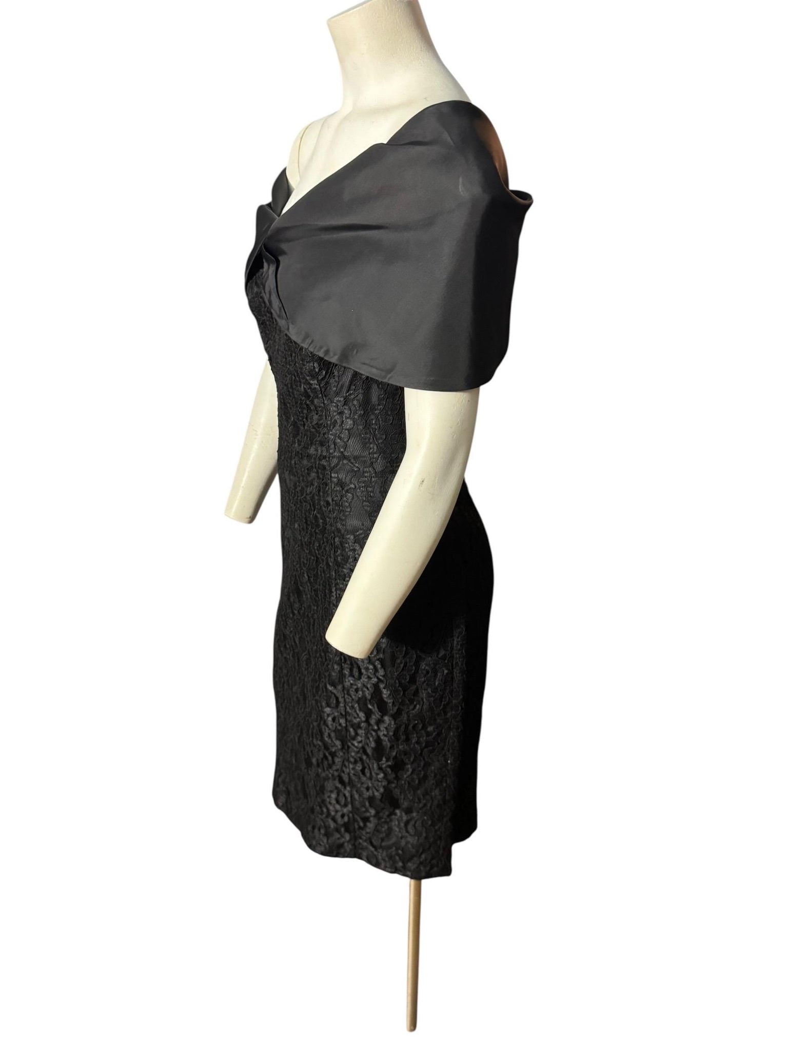 Vintage black lace dress Degre M 11/12