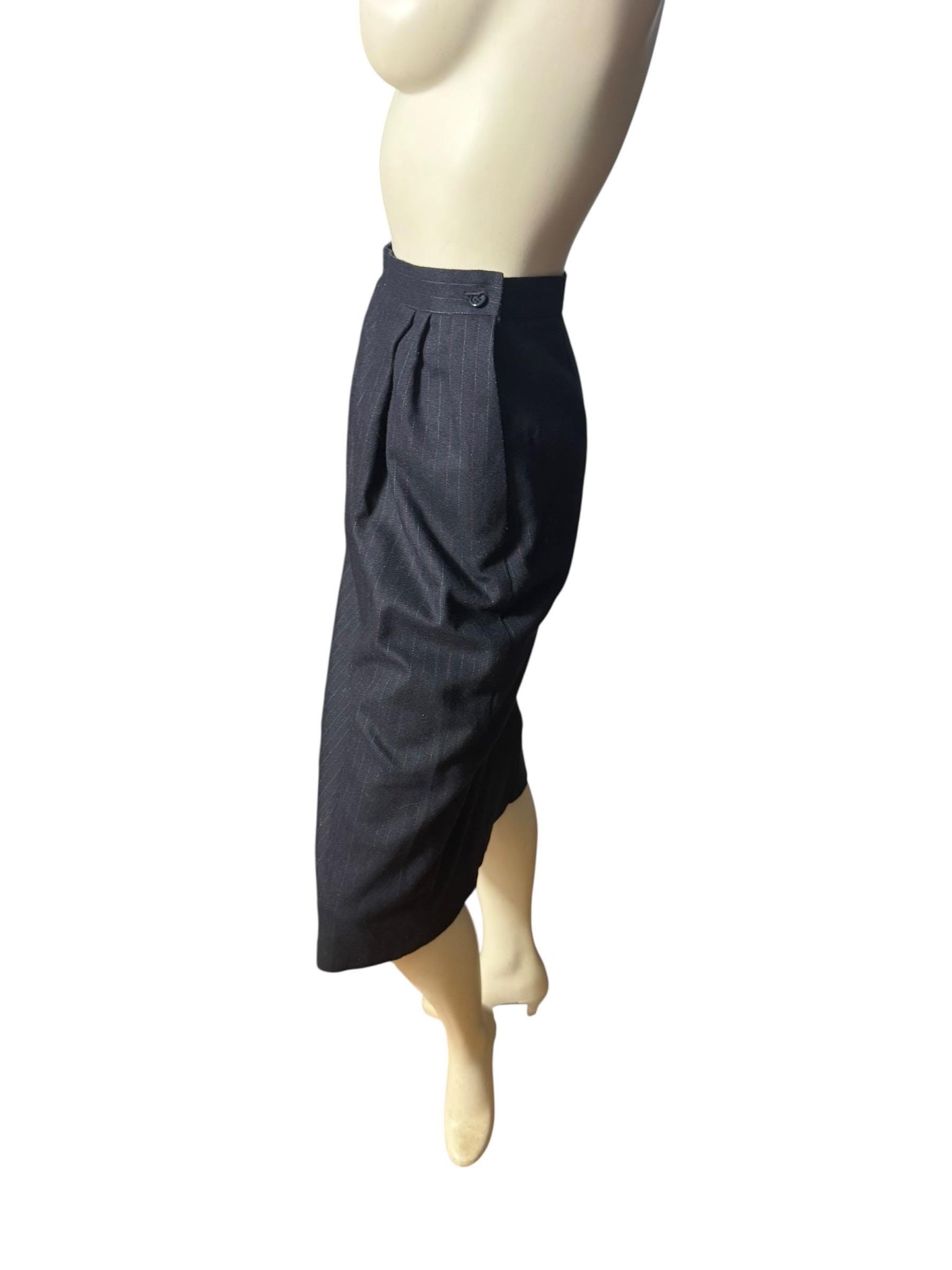 Vintage 80's pinstripe women's suit skirt & jacket 7 / 8 Peabody House