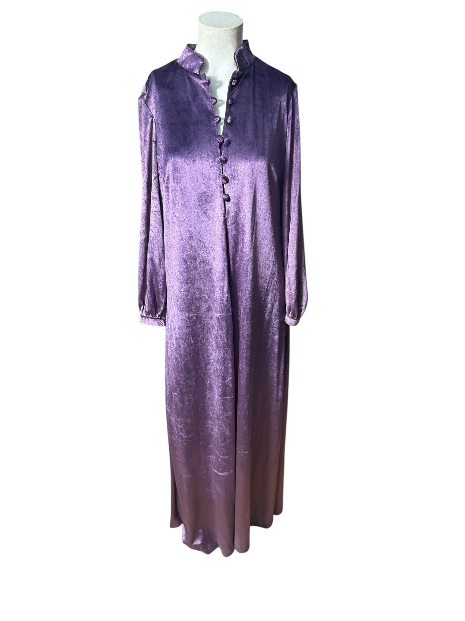 Vintage 1970’s purple velour long lounge dress