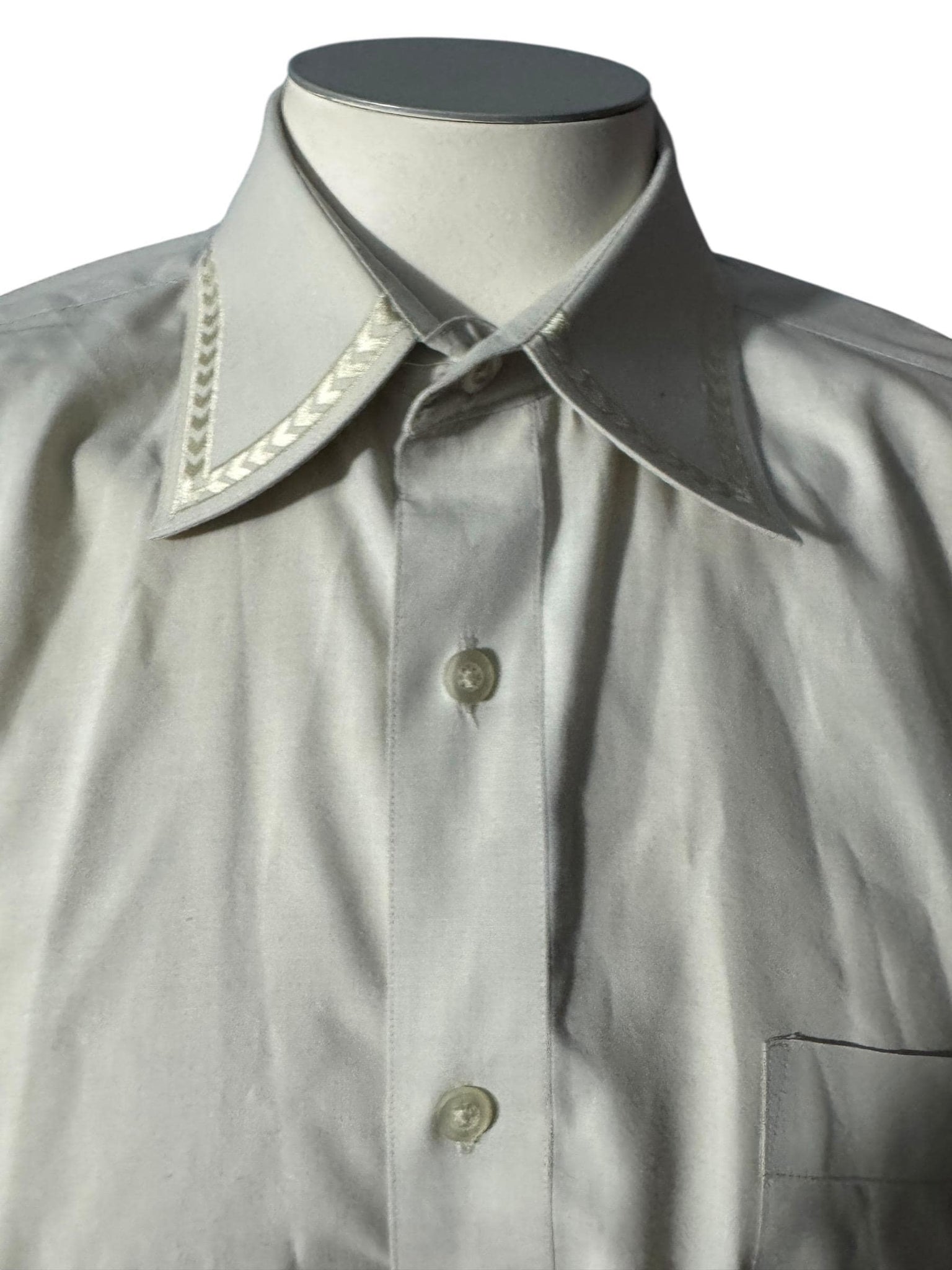 Vintage men’s tan 80’s button up shirt M Albert Celini