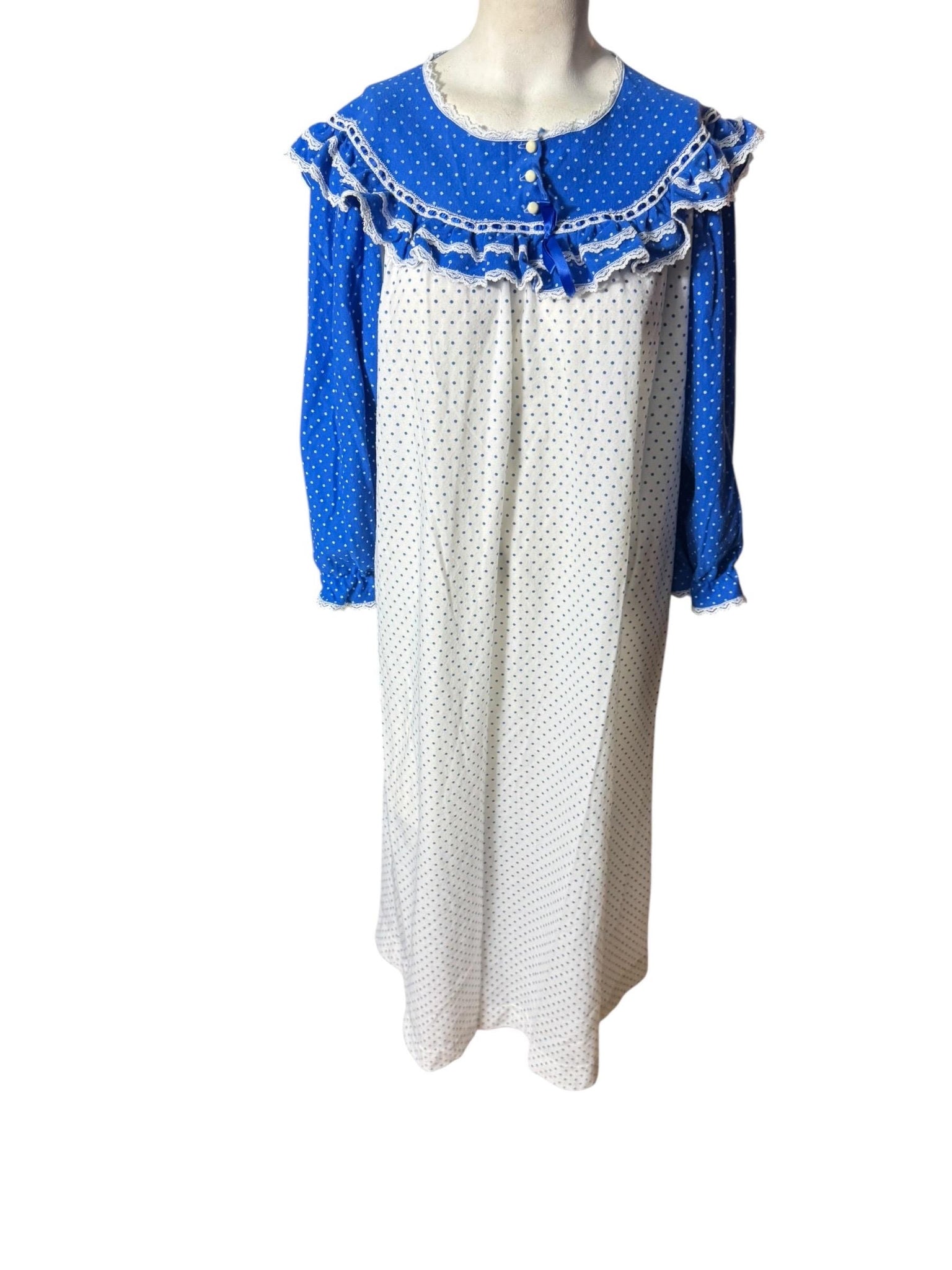 Vintage long flannel nightgown M Kingly