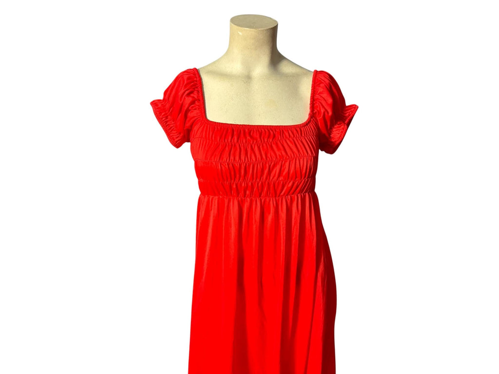 Vintage 70's long salmon smocked nightgown L