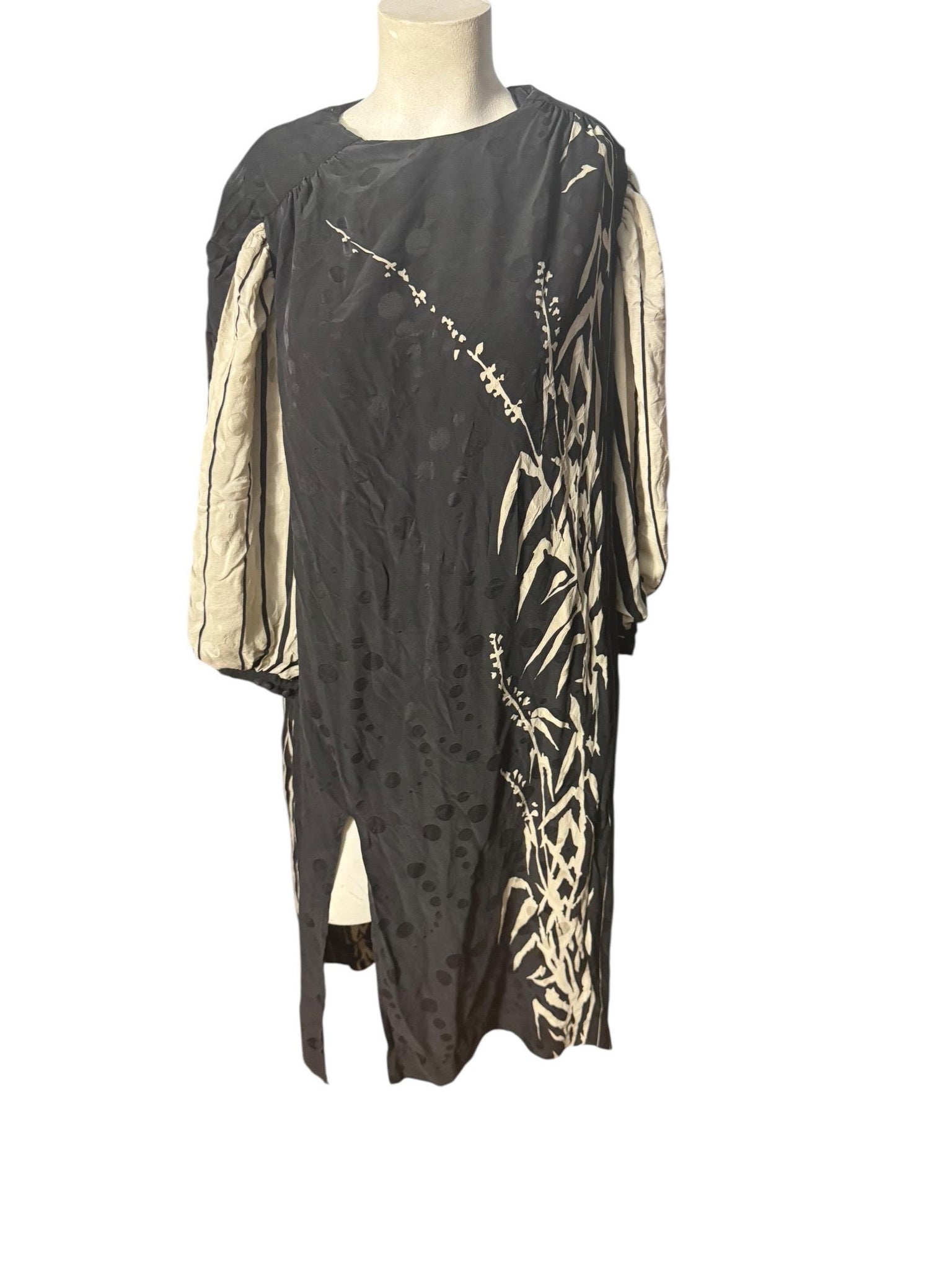 Vintage silk cream & black 80's dress 20 XXL balloon sleeves