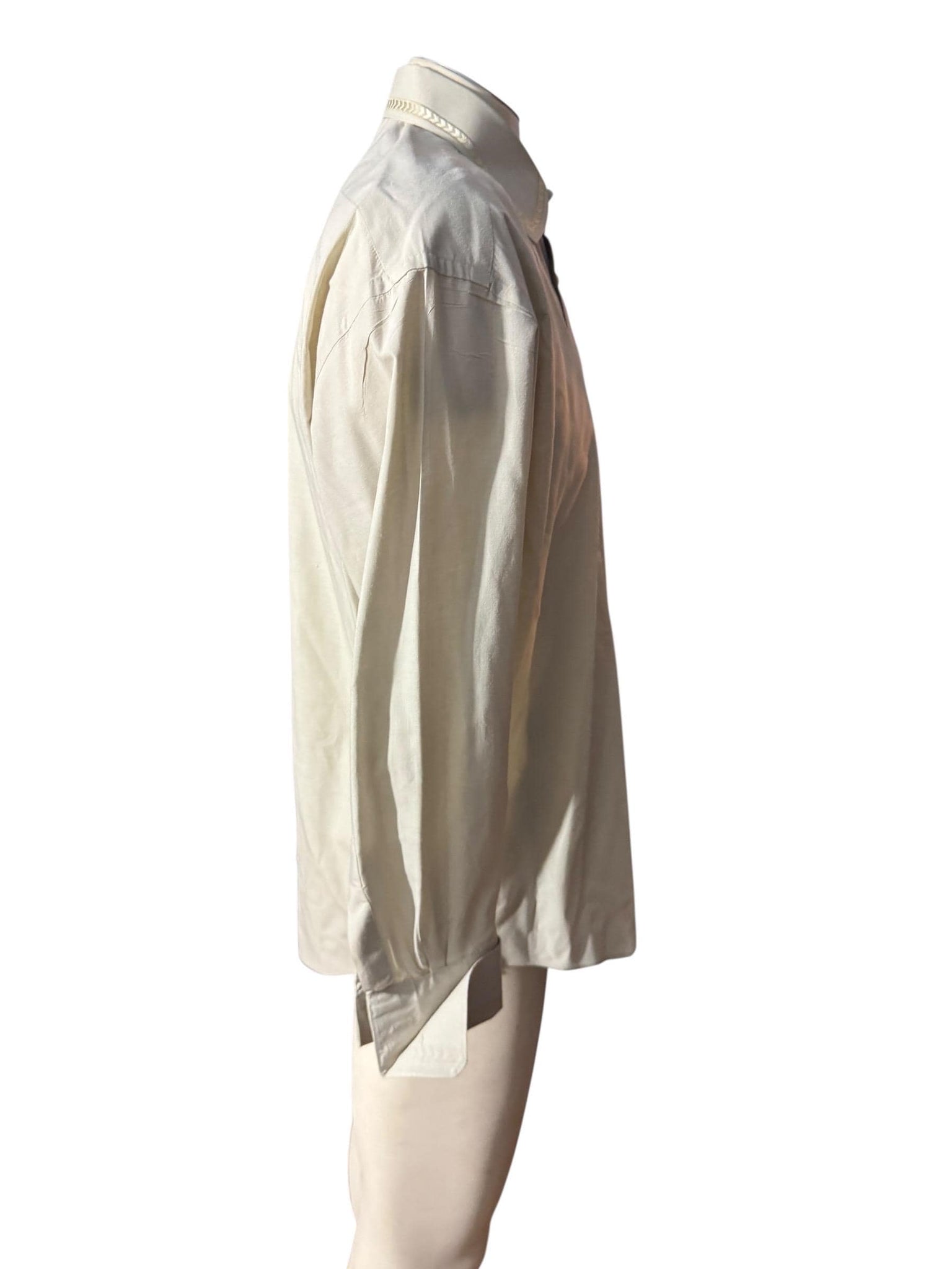 Vintage men’s tan 80’s button up shirt M Albert Celini